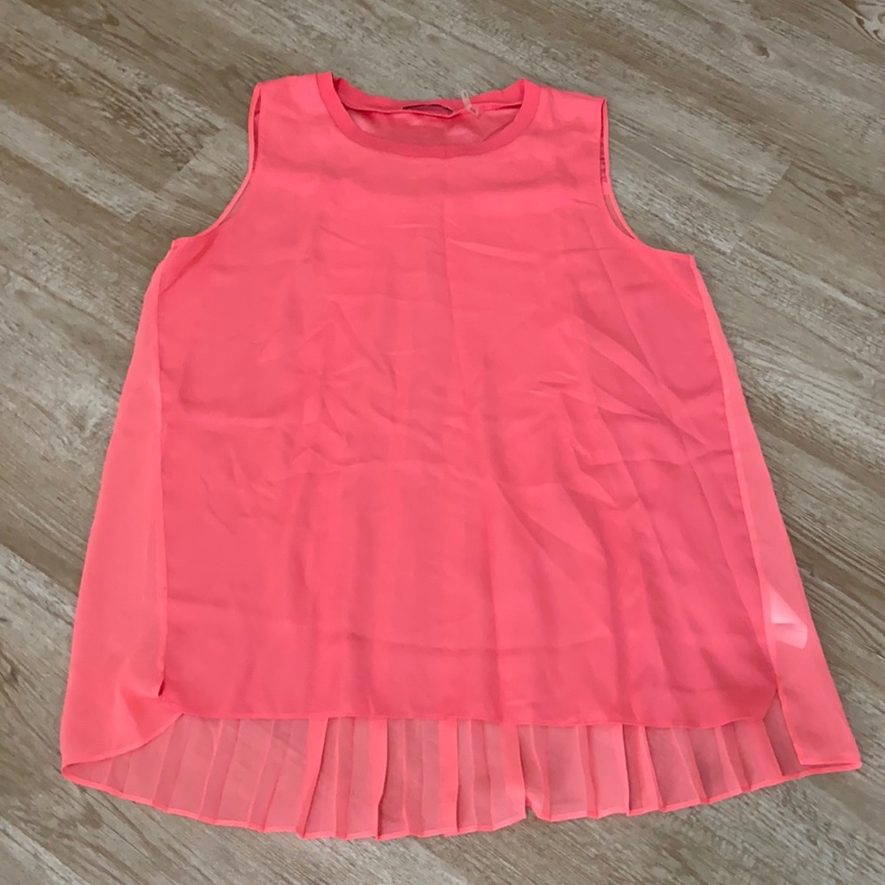 TAHARI Sleeveless blouse